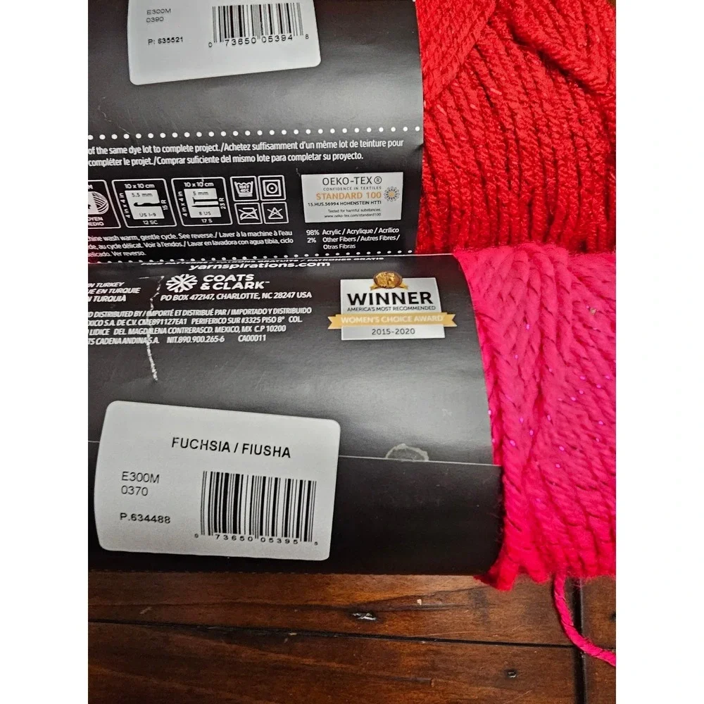 Red Heart Super Saver Metallic‎ Yarn Red and Fuchsia 5 oz 255 yds